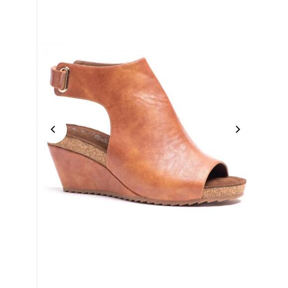 Corkys Calypso Wedge Sandal EUC Cognac Old Money Preppy Western 9 Minimalist - Picture 1 of 6